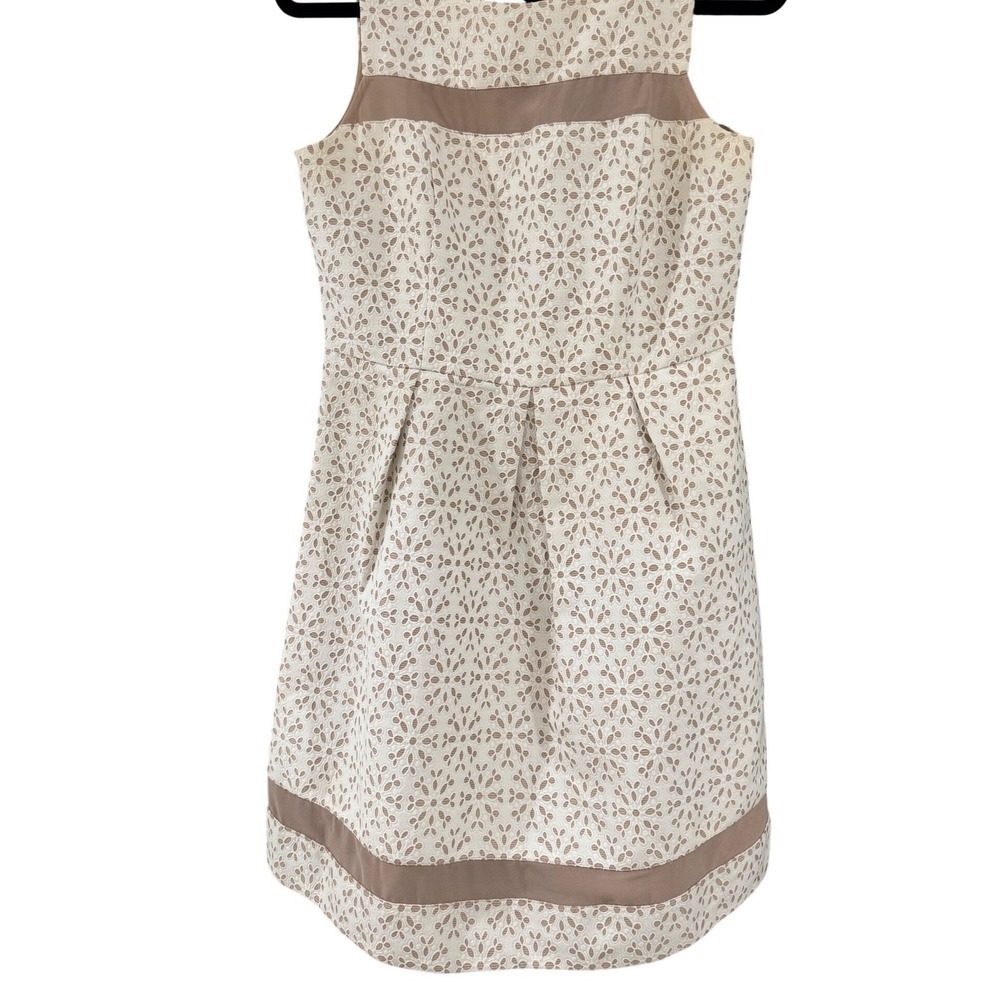 Esley Eyelet Floral Dress Women Size S Cream‎ Taupe Good Sleeveless Fit Flare - Picture 4 of 6